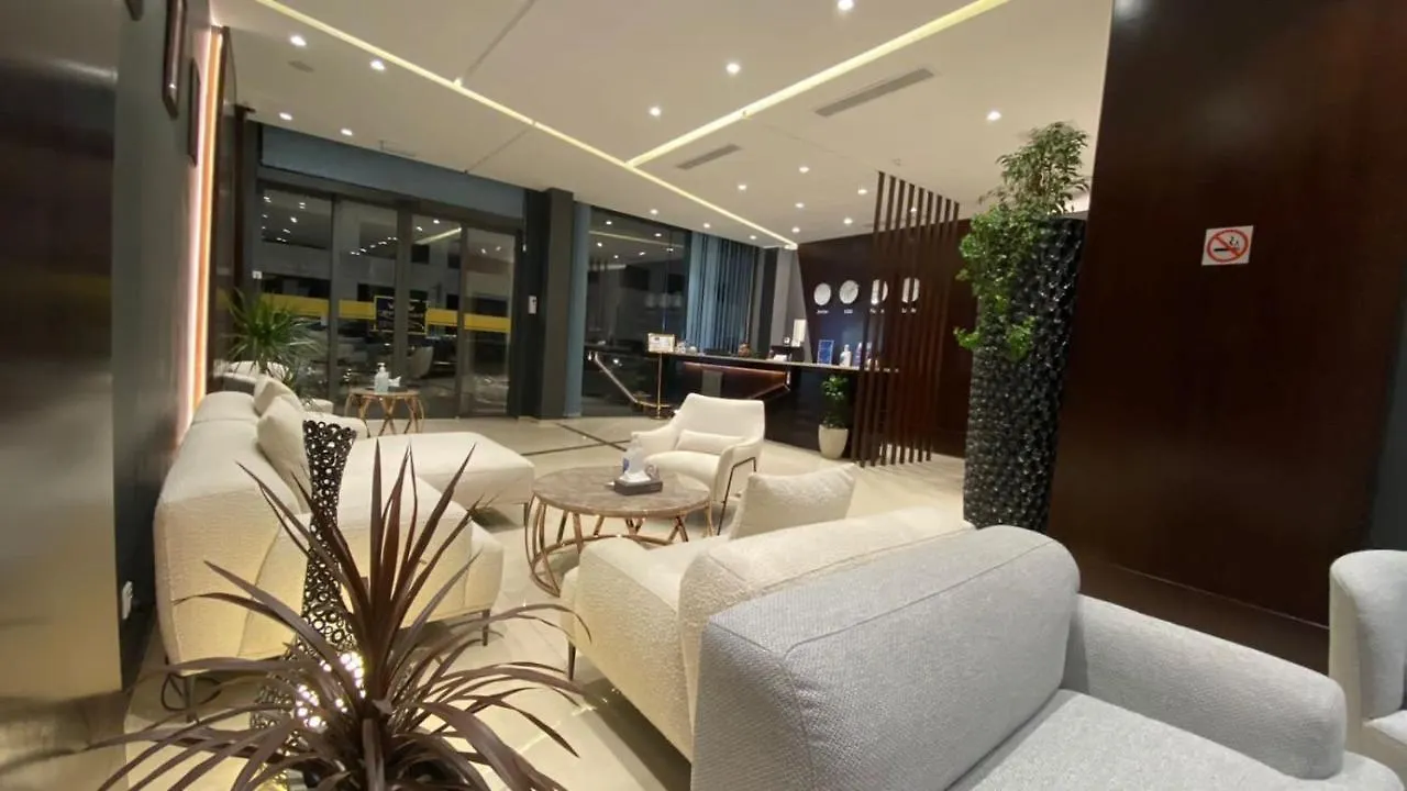Twins Boutique Hotel Άκαμπα