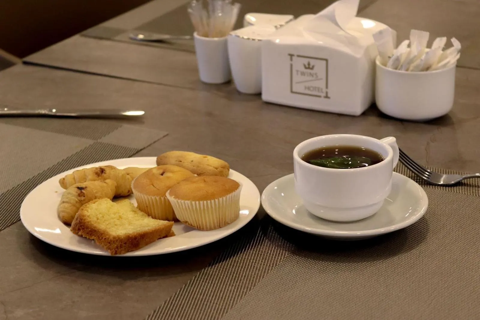Twins Boutique Hotel Άκαμπα