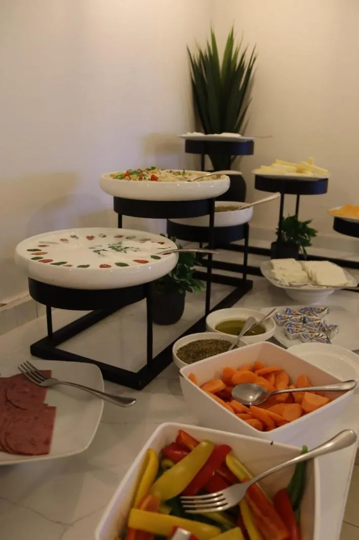 Twins Boutique Hotel Άκαμπα